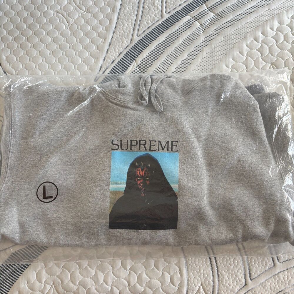 NIP Supreme Star Wars Darth Maul Hooded Sweatshirt Heather Grey Large FW26